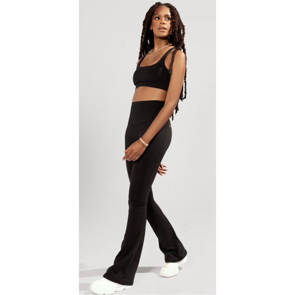 [POPFLEX] Supersculpt™ Flared Leggings with Pockets - Black (S) NWT